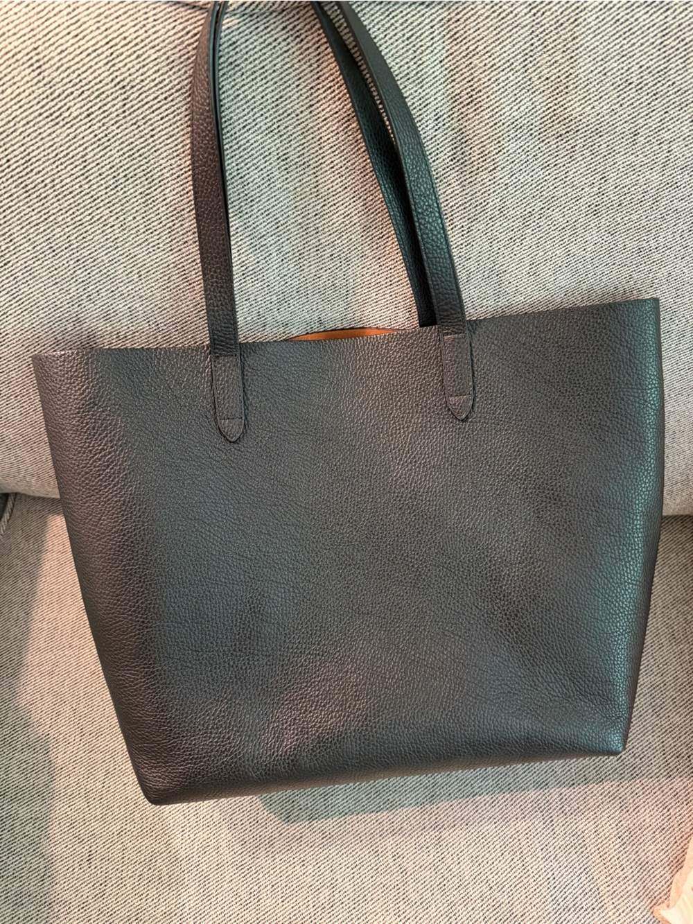 Cuyana pebbled leather tote - Picture 8 of 15